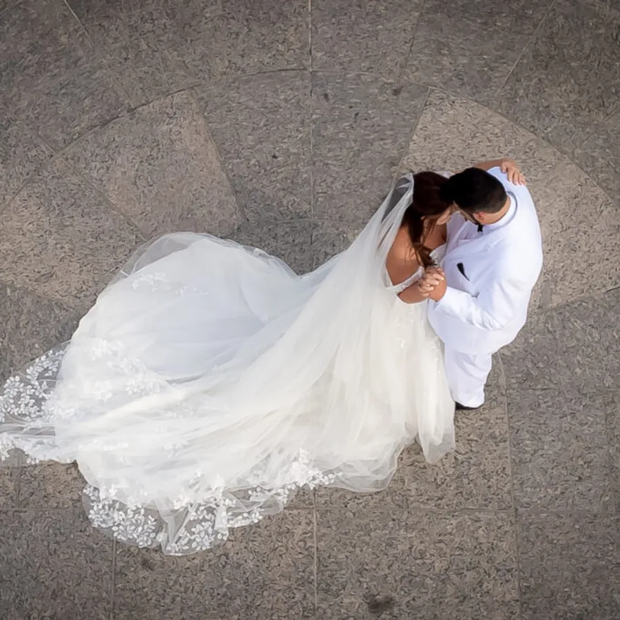 Mariage Elegant, Canada présente PhotoMarc dans la catégorie Photographie de mariage. L