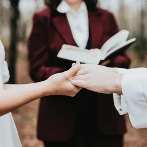 a c 8ETMyvZcKHg unsplash