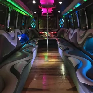 autobus limo montreal limousine company13 768x1024