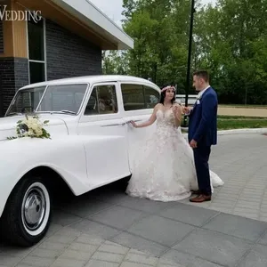MARANO LIMOUSINES IN MONTREAL BRIDE AND GROOM
