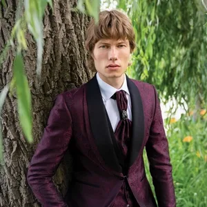 eleg2023 1946 681x1024