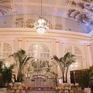 alain simon fleurs elegant wedding elegant pink wedding filled with candles1 683x1024