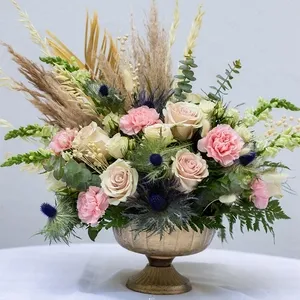 Stunning flowers and gifts777