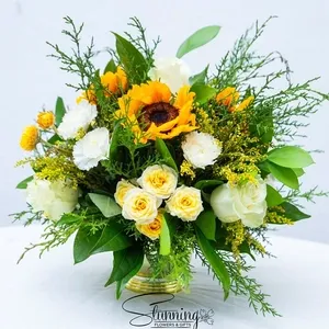 Stunning flowers and gifts22