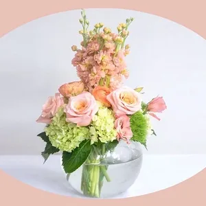 Stunning flowers and gifts 6