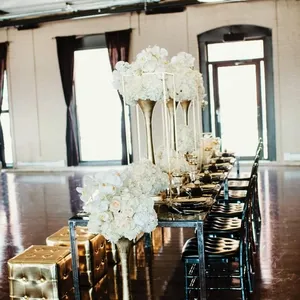 elegant wedding black swan wedding inspiration6 2