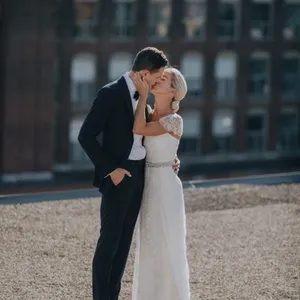 180811 es 811 683x1024