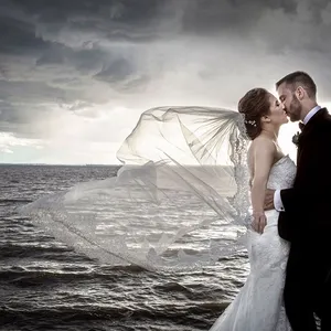 Laura Jonathans Cover