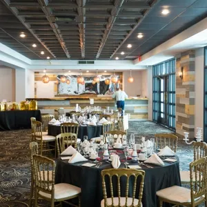 PLAZA VOGUE13 726x1024