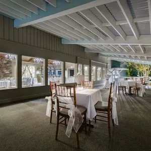 2207 11 22h35 15 6910 27 web 1024x683